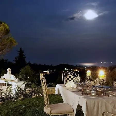 ホテル Castello Di Vista 5*